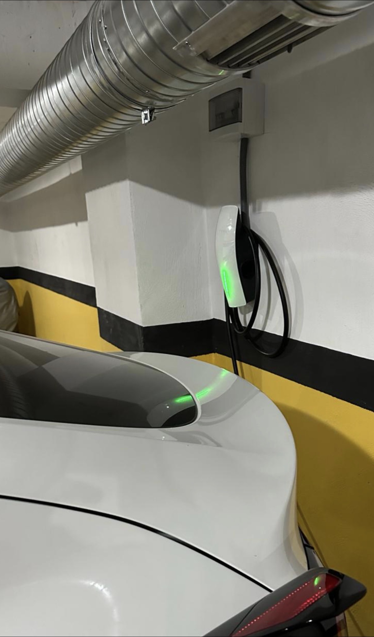 Elektrikli Araç Şarj İstasyonu Rehberi: Güvenli ve Hızlı Şarjın Adresi